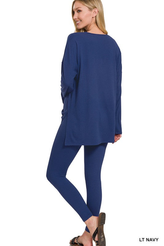 Pant Suit perfect for relaxing days at home or for a stylish and comfortable look while you're out and about.