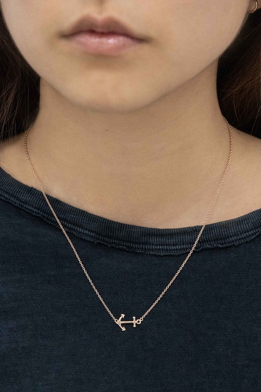 18K rose gold plating Polished anchor Sterling silver  Necklace: 16.5 in. / 41 cm. Extension: 1.25 in. / 3.1 cm. Anchor Width: .5 in. / 1.27 cm. Anchor Height: .4 in. / 1 cm.