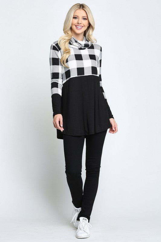 Plus Contrast Long Sleeve Turtle Neck Top.