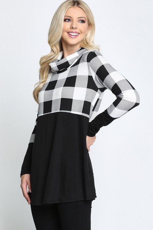Plus Contrast Long Sleeve Turtle Neck Top.