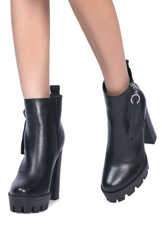 MISTRESS HIGH BLOCK HEELED CHUNKY LEATHER BOOT.