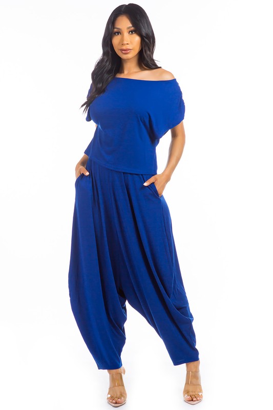 sexy tops look, round neckline, short sleeves elasticized waist hem style pant, side pocket