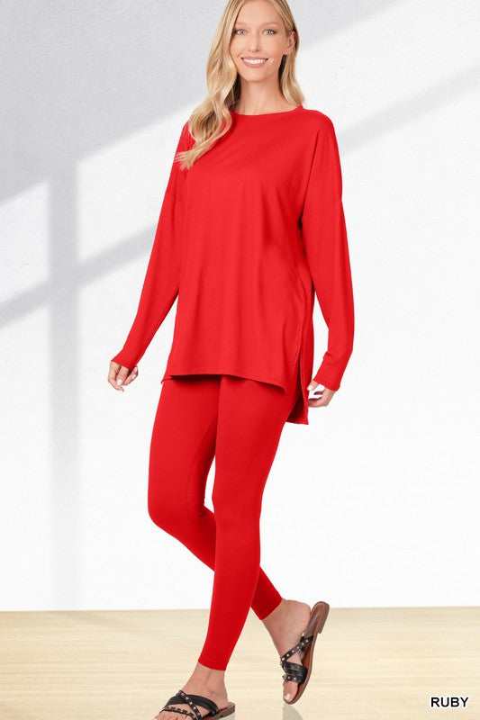 Pant Suit perfect for relaxing days at home or for a stylish and comfortable look while you're out and about.
