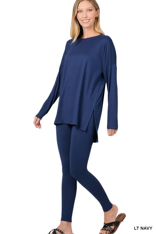 Pant Suit perfect for relaxing days at home or for a stylish and comfortable look while you're out and about.
