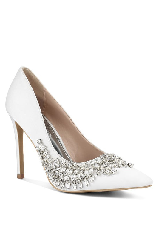These BRIDAL pumps with high heel stilettos are sublime with elegance in their classic style and rhinestones embellishment.